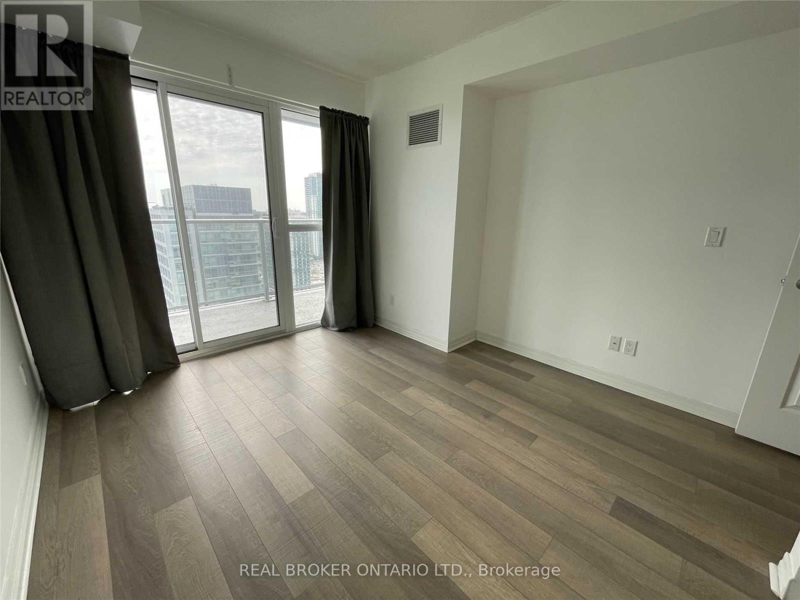 2905 - 275 Yorkland Road, Toronto (Henry Farm), Ontario  M2J 0A7 - Photo 2 - C12886438