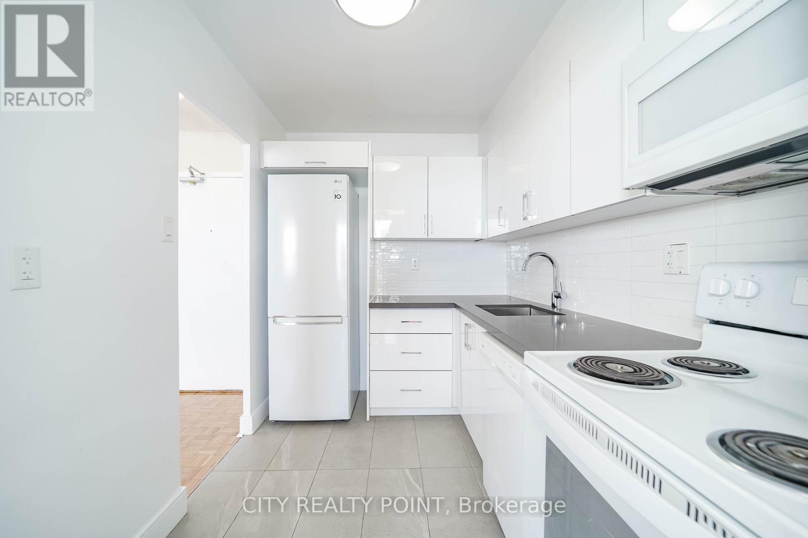 1008 - 1500 Bathurst Street, Toronto (Humewood-Cedarvale), Ontario  M5P 3L3 - Photo 3 - C12886526