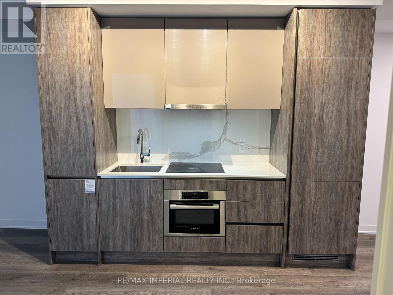 2815 - 180 FRONT STREET E, Toronto, Ontario