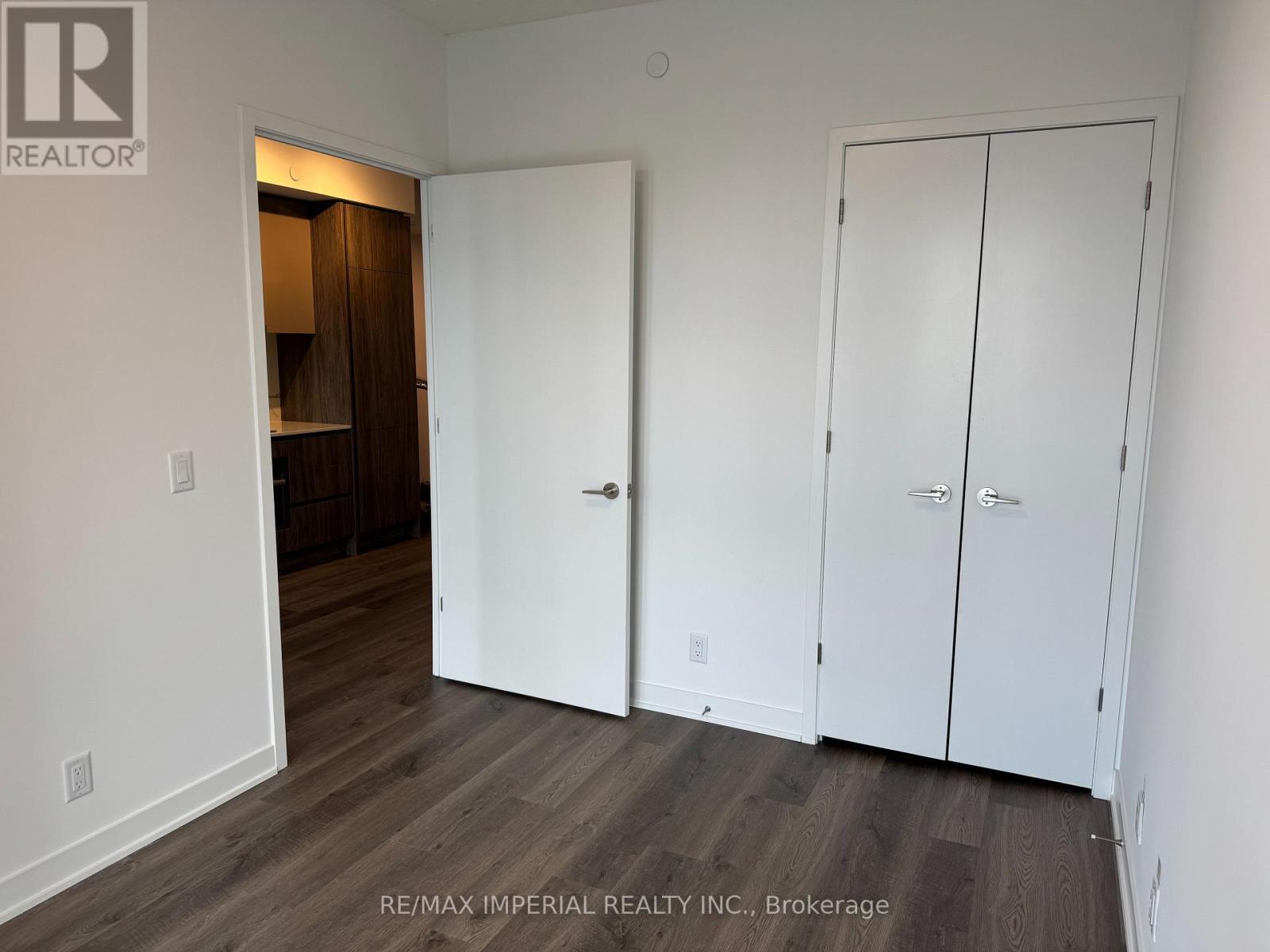 2815 - 180 Front Street E, Toronto (Moss Park), Ontario  M5A 0A9 - Photo 11 - C12886528