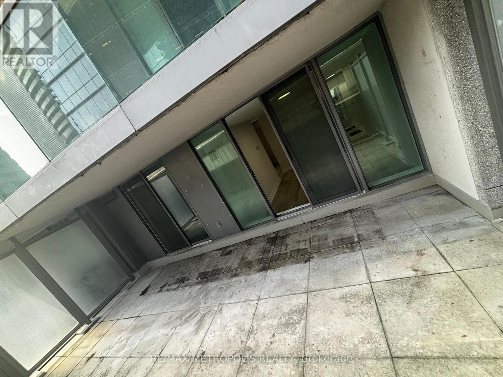 307 - 30 Grand Trunk Crescent, Toronto (Waterfront Communities), Ontario  M5J 3A4 - Photo 14 - C12886530