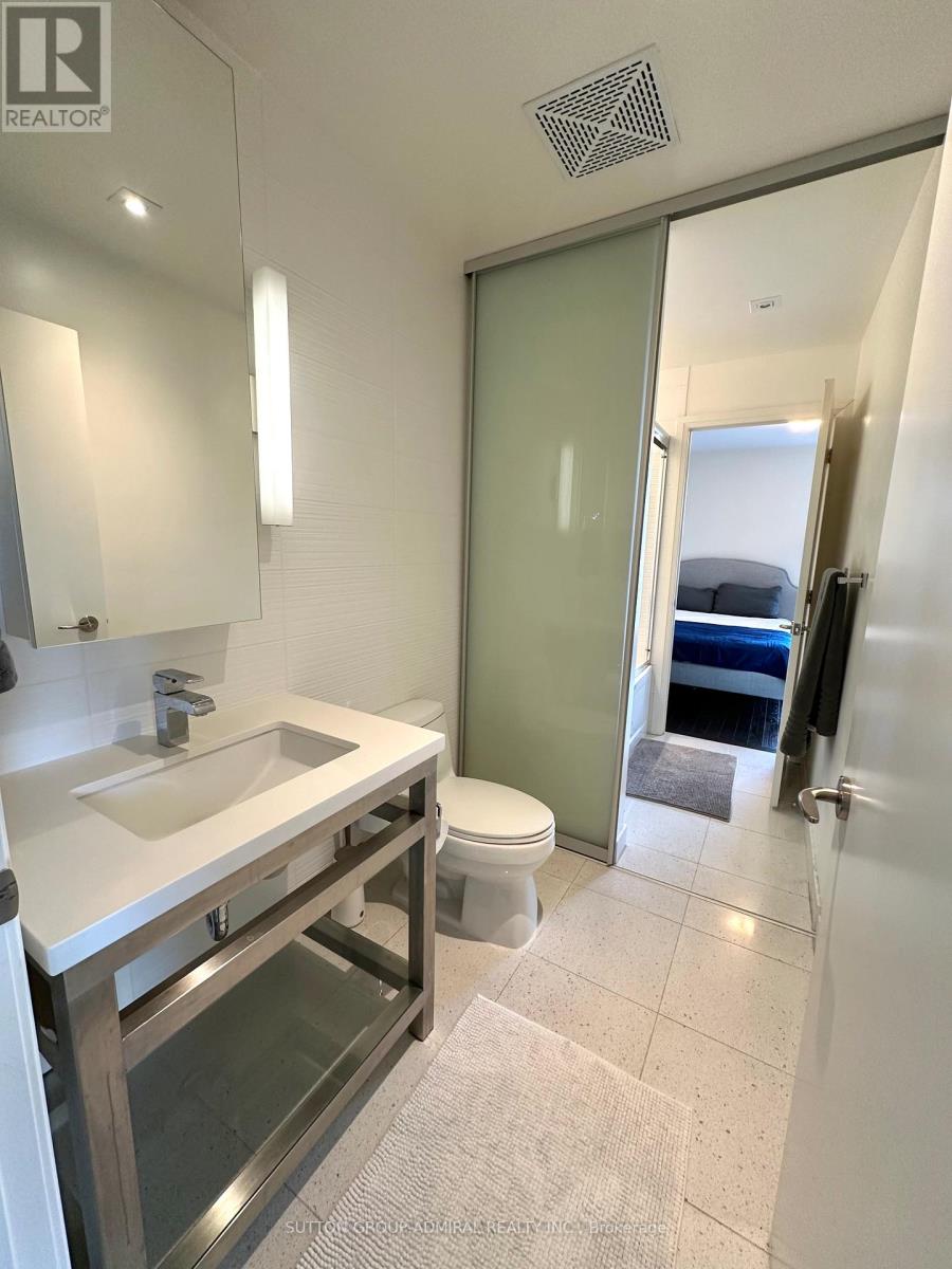 3708 - 80 John Street, Toronto (Waterfront Communities), Ontario  M5V 3X4 - Photo 14 - C12886570