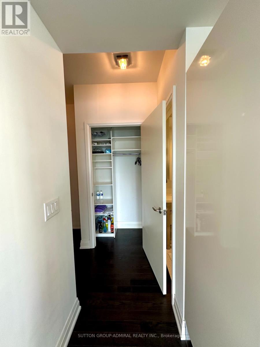 3708 - 80 John Street, Toronto (Waterfront Communities), Ontario  M5V 3X4 - Photo 17 - C12886570