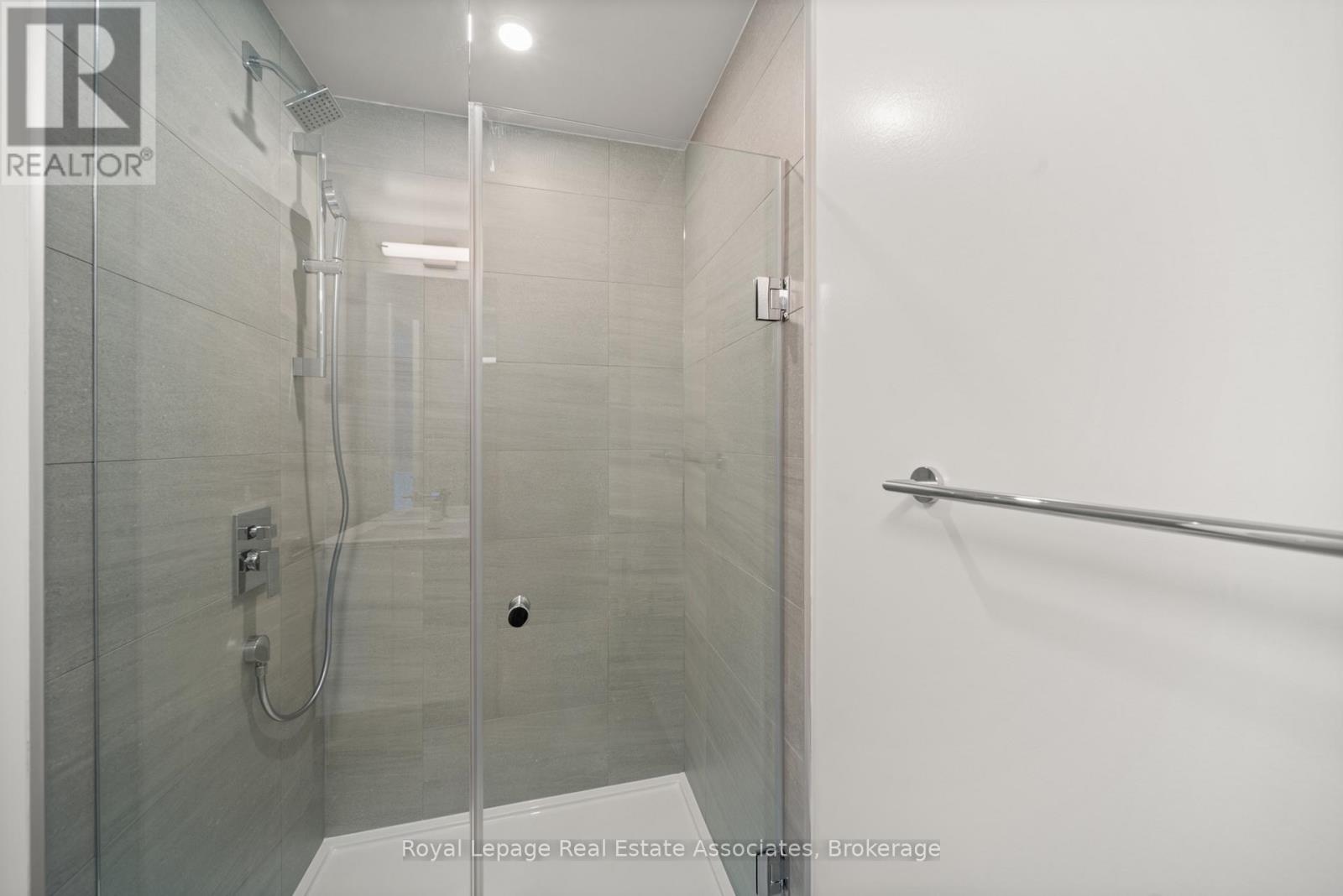 1004 - 1 Quarrington Lane, Toronto (Banbury-Don Mills), Ontario  M3C 0S4 - Photo 11 - C12886626