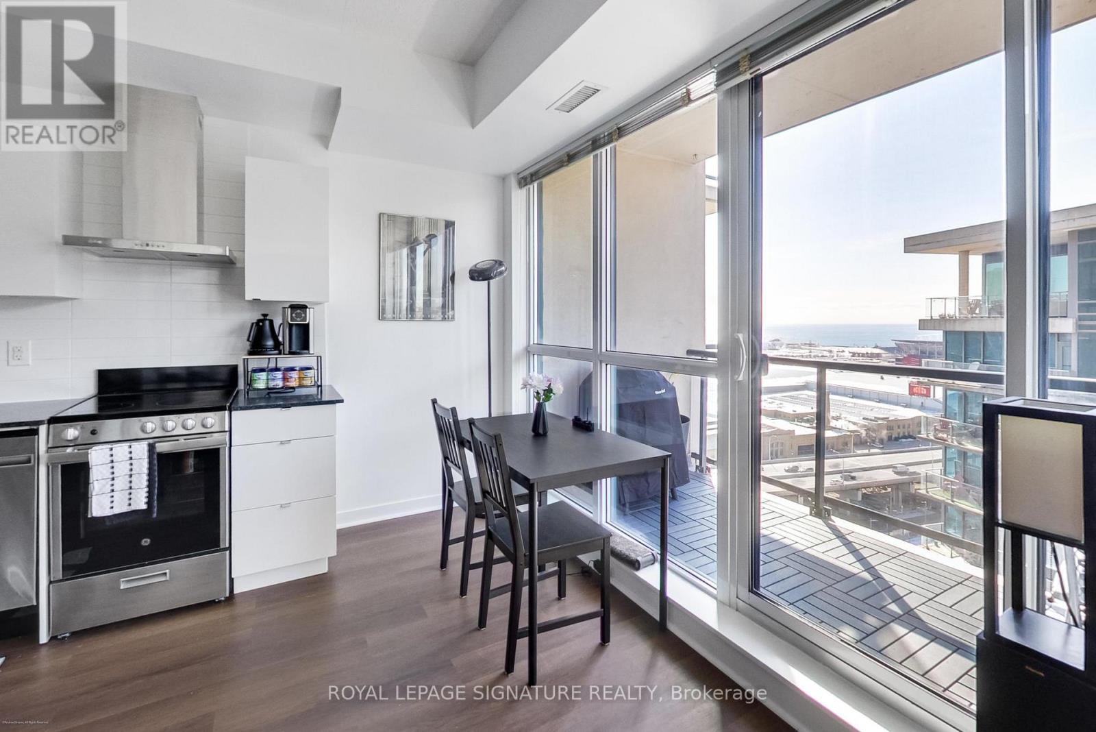 1916 - 51 East Liberty Street, Toronto, Ontario  M6K 3P8 - Photo 7 - C12886638