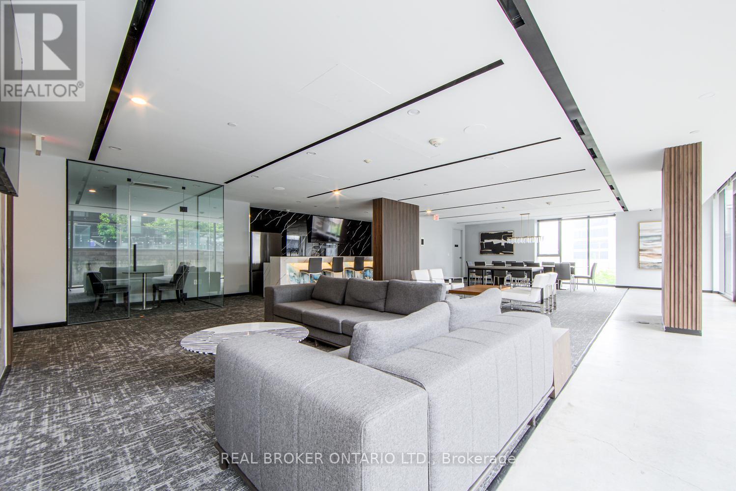 423 - 32 Trolley Crescent, Toronto (Moss Park), Ontario  M5A 0E8 - Photo 13 - C12886644