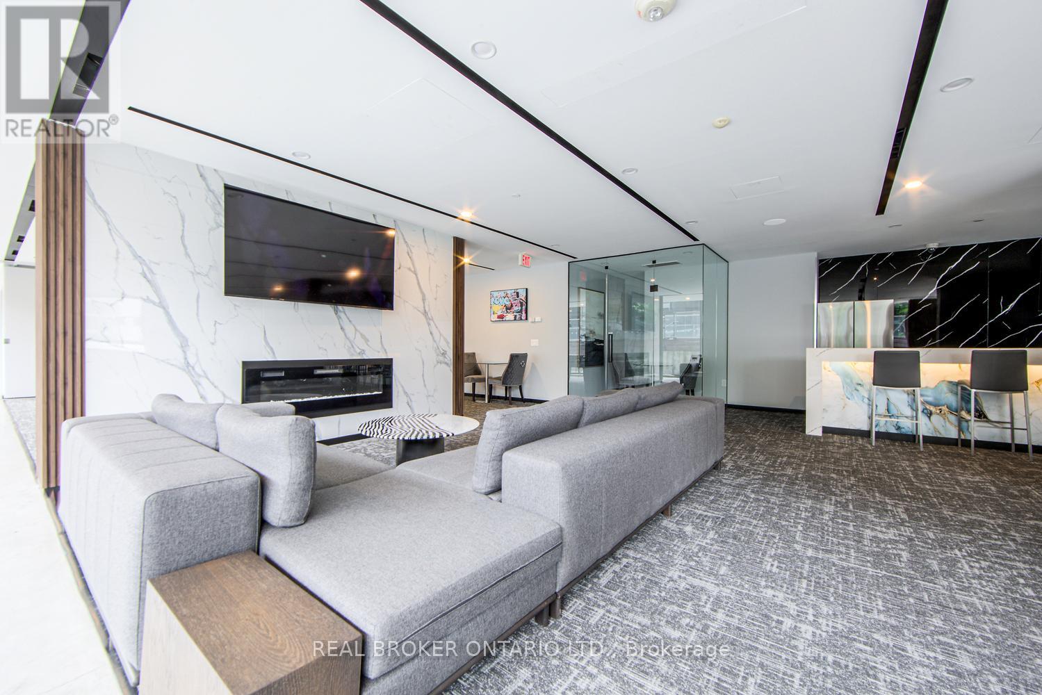 423 - 32 Trolley Crescent, Toronto (Moss Park), Ontario  M5A 0E8 - Photo 14 - C12886644