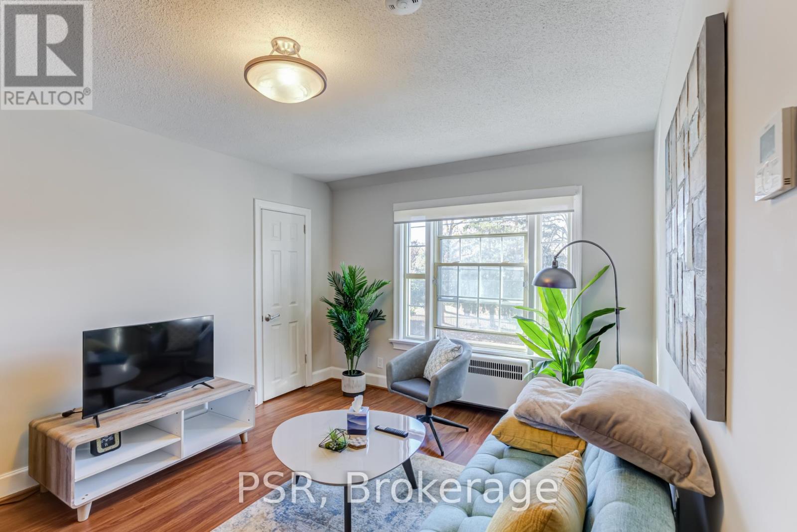 L21 - 1325 Bayview Avenue, Toronto (Leaside), Ontario  M4G 3A5 - Photo 2 - C12886712