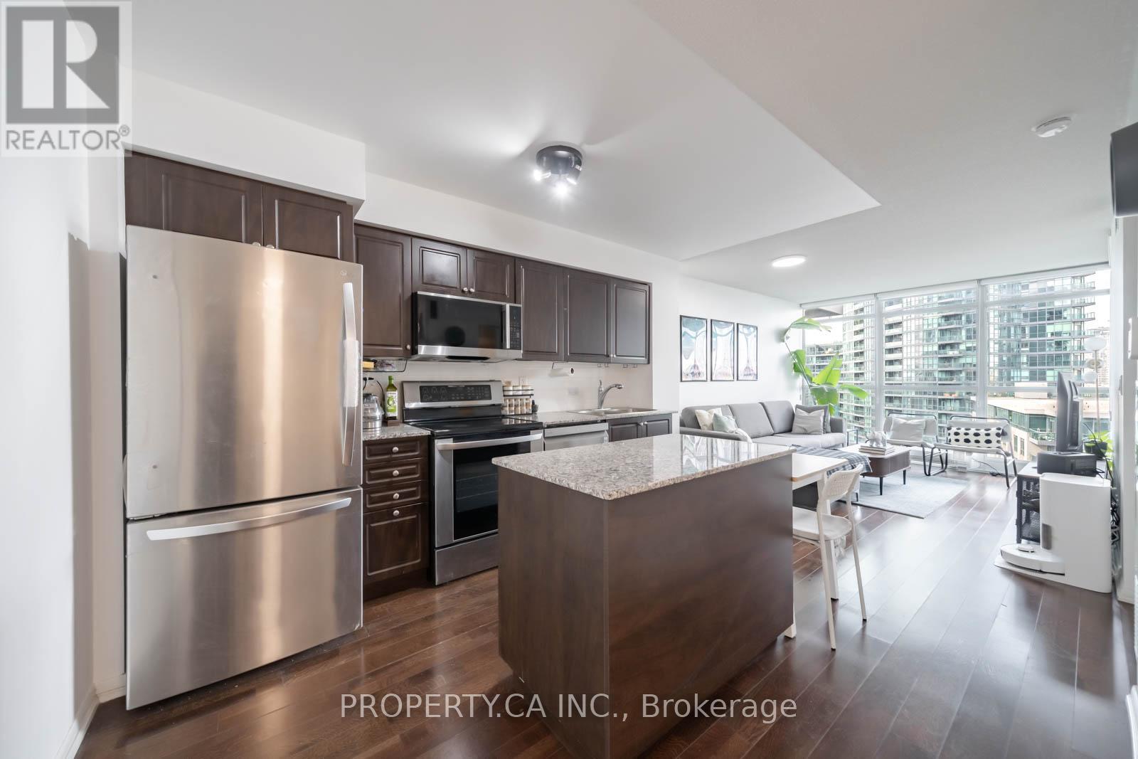 956 - 209 FORT YORK BOULEVARD, Toronto, Ontario