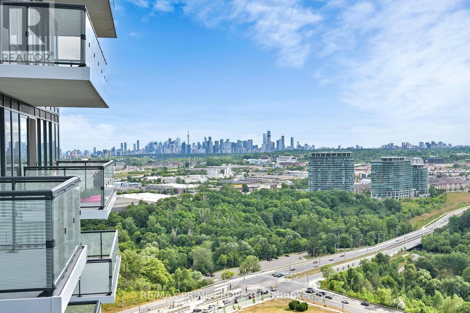 2401 - 30 Inn On The Park Drive, Toronto, Ontario  M3C 0P7 - Photo 16 - C12886754