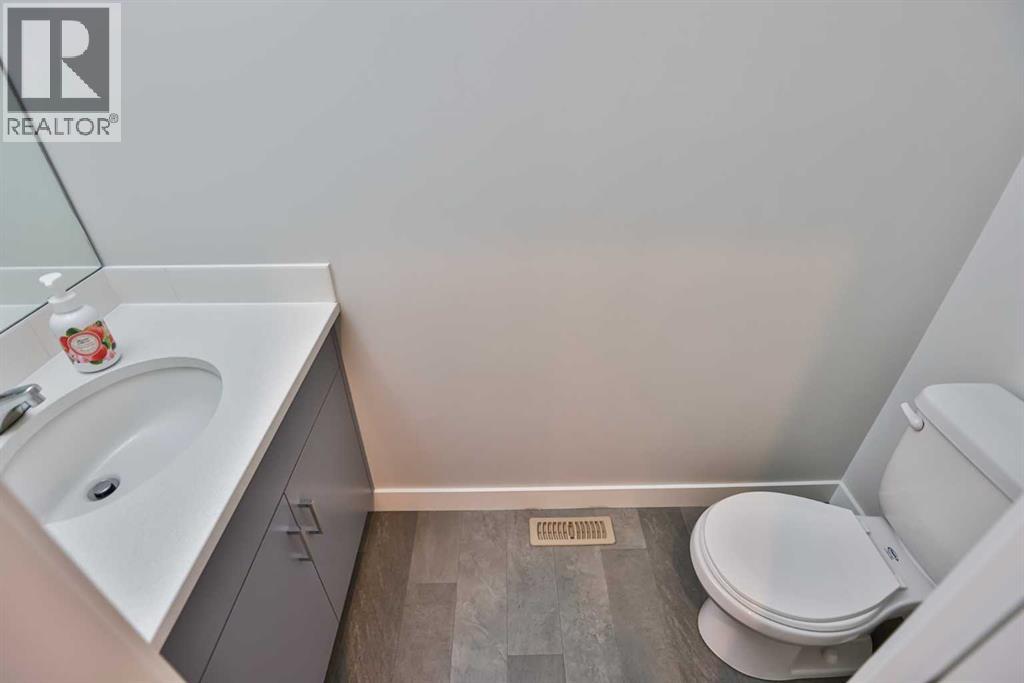 4, 73 Aquitania Circle W, Lethbridge, Alberta  T1J 5M5 - Photo 7 - A2272271