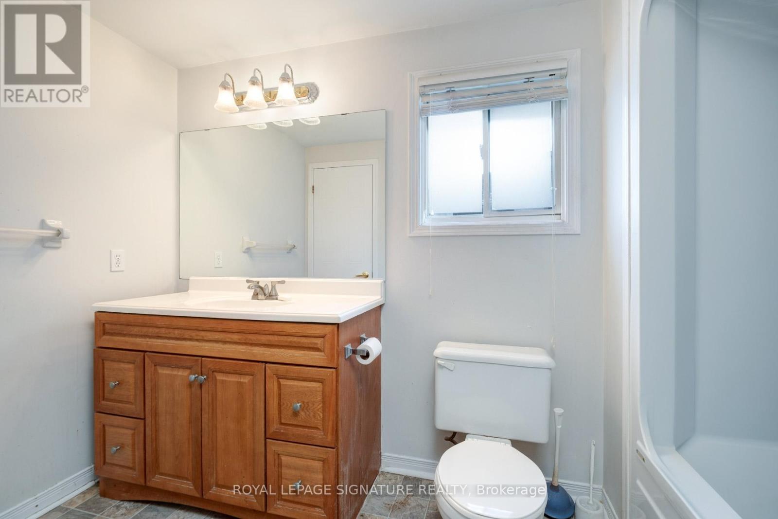 1683 Canadore Crescent, Oshawa (Samac), Ontario  L1G 8A7 - Photo 16 - E12886542