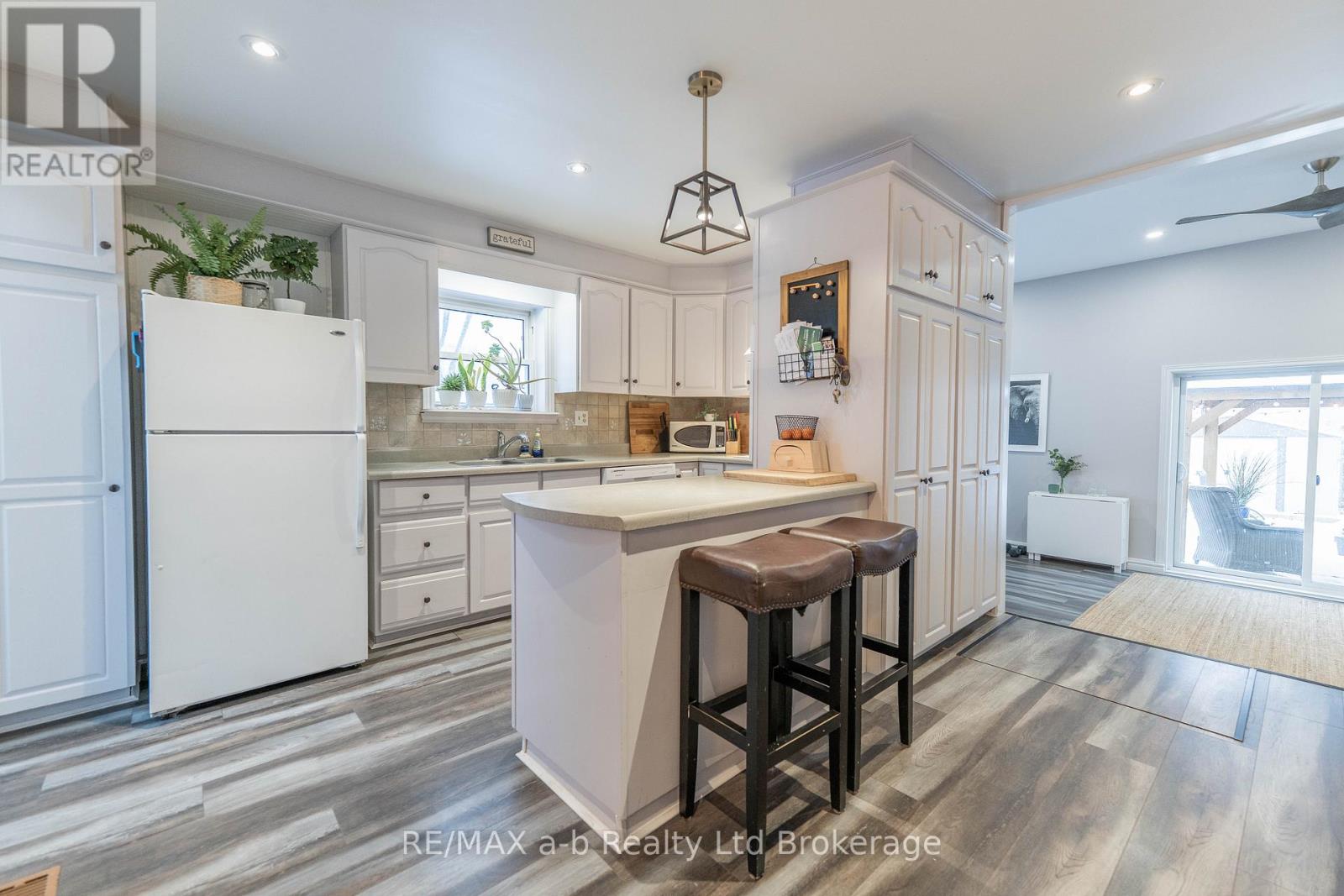 13 Potters Road N, Tillsonburg, Ontario  N4G 2G9 - Photo 14 - X12886534