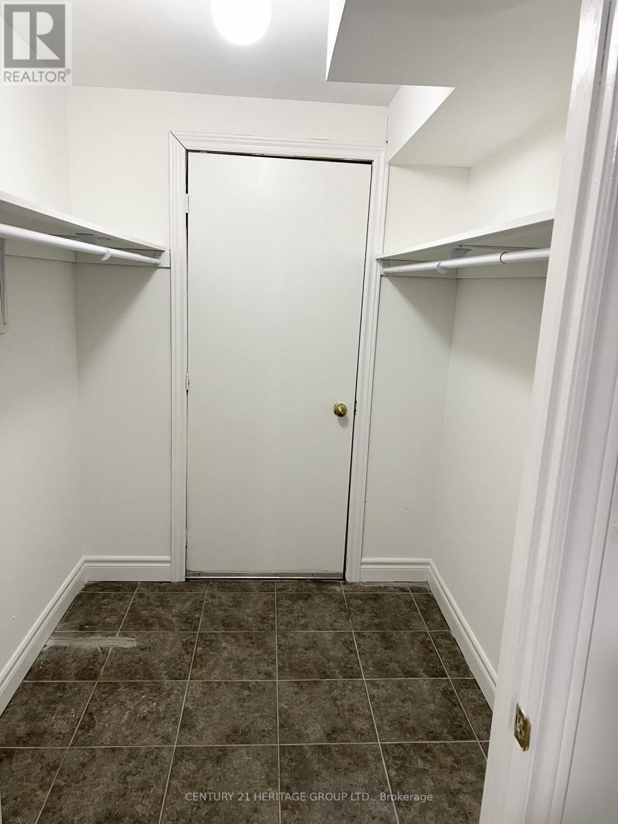 Bsmt - 64 Zippora Drive, Richmond Hill (Devonsleigh), Ontario  L4S 2M7 - Photo 10 - N12886412