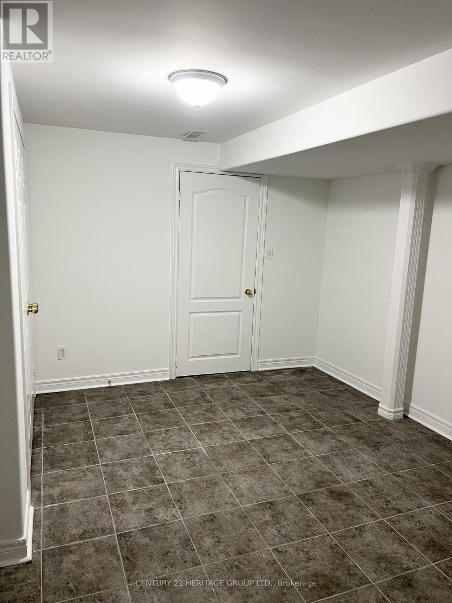 Bsmt - 64 Zippora Drive, Richmond Hill (Devonsleigh), Ontario  L4S 2M7 - Photo 8 - N12886412