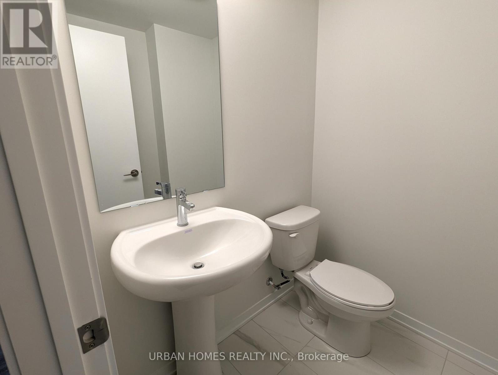 65 - 31 Honeycrisp Crescent, Vaughan (Vaughan Corporate Centre), Ontario  L4K 0N6 - Photo 10 - N12886436