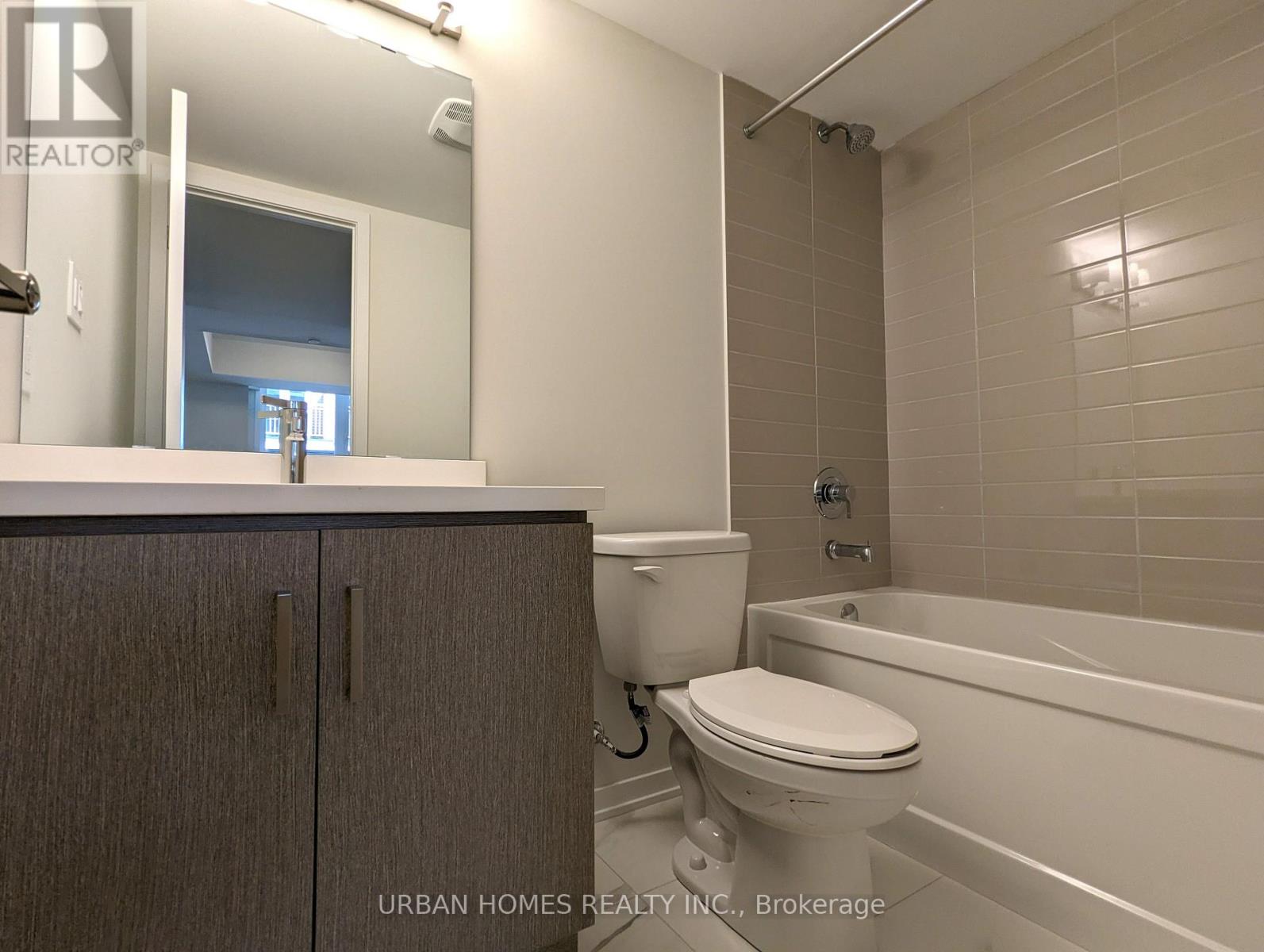 65 - 31 Honeycrisp Crescent, Vaughan (Vaughan Corporate Centre), Ontario  L4K 0N6 - Photo 19 - N12886436