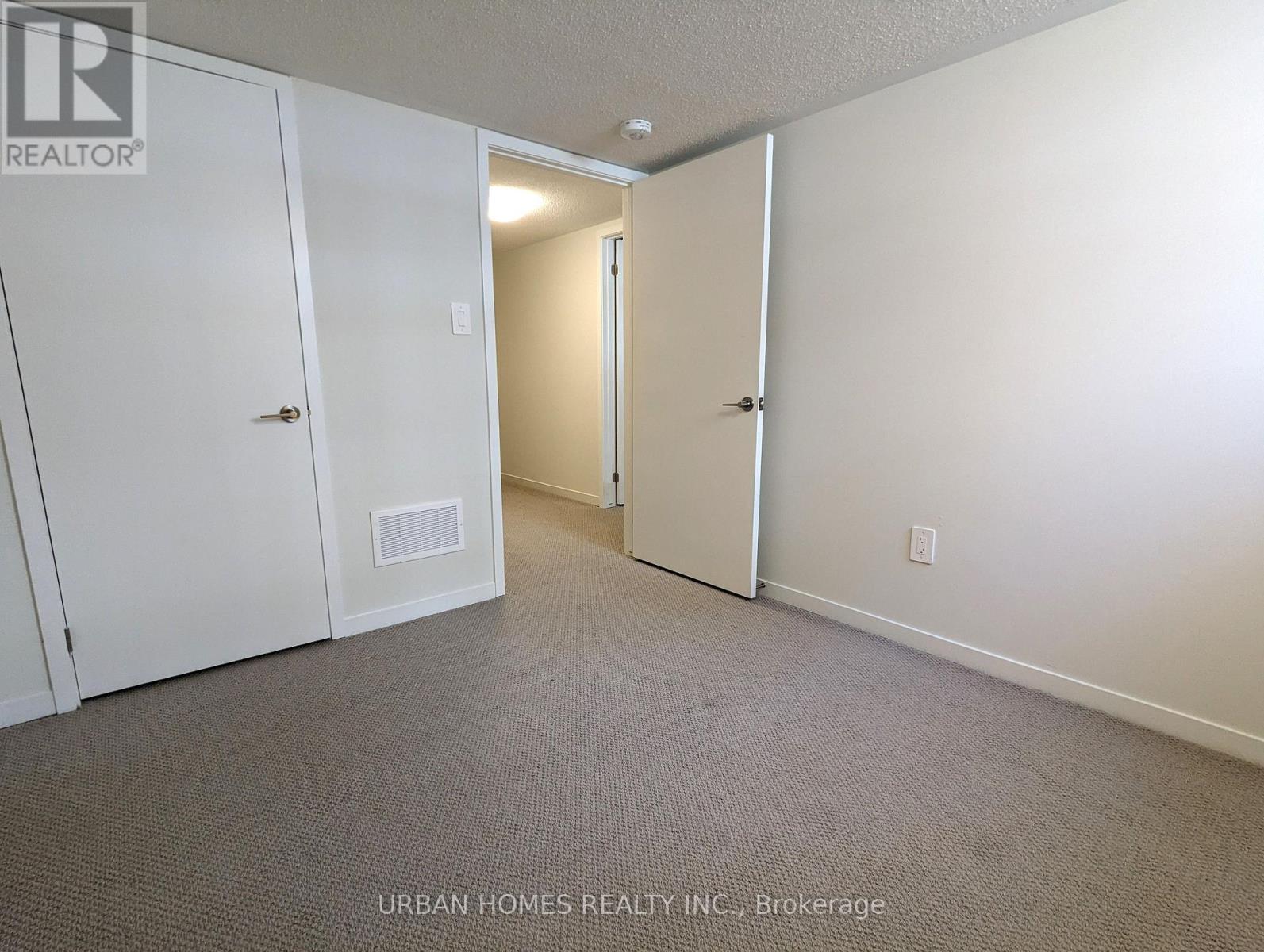 65 - 31 Honeycrisp Crescent, Vaughan (Vaughan Corporate Centre), Ontario  L4K 0N6 - Photo 21 - N12886436