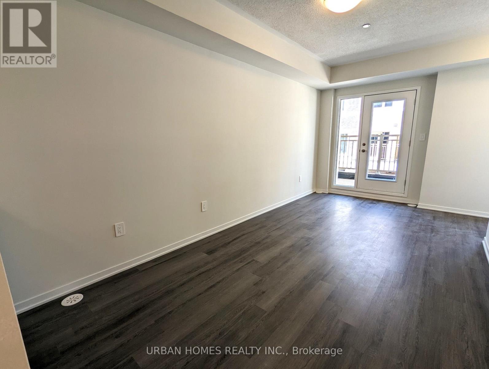 65 - 31 Honeycrisp Crescent, Vaughan (Vaughan Corporate Centre), Ontario  L4K 0N6 - Photo 7 - N12886436