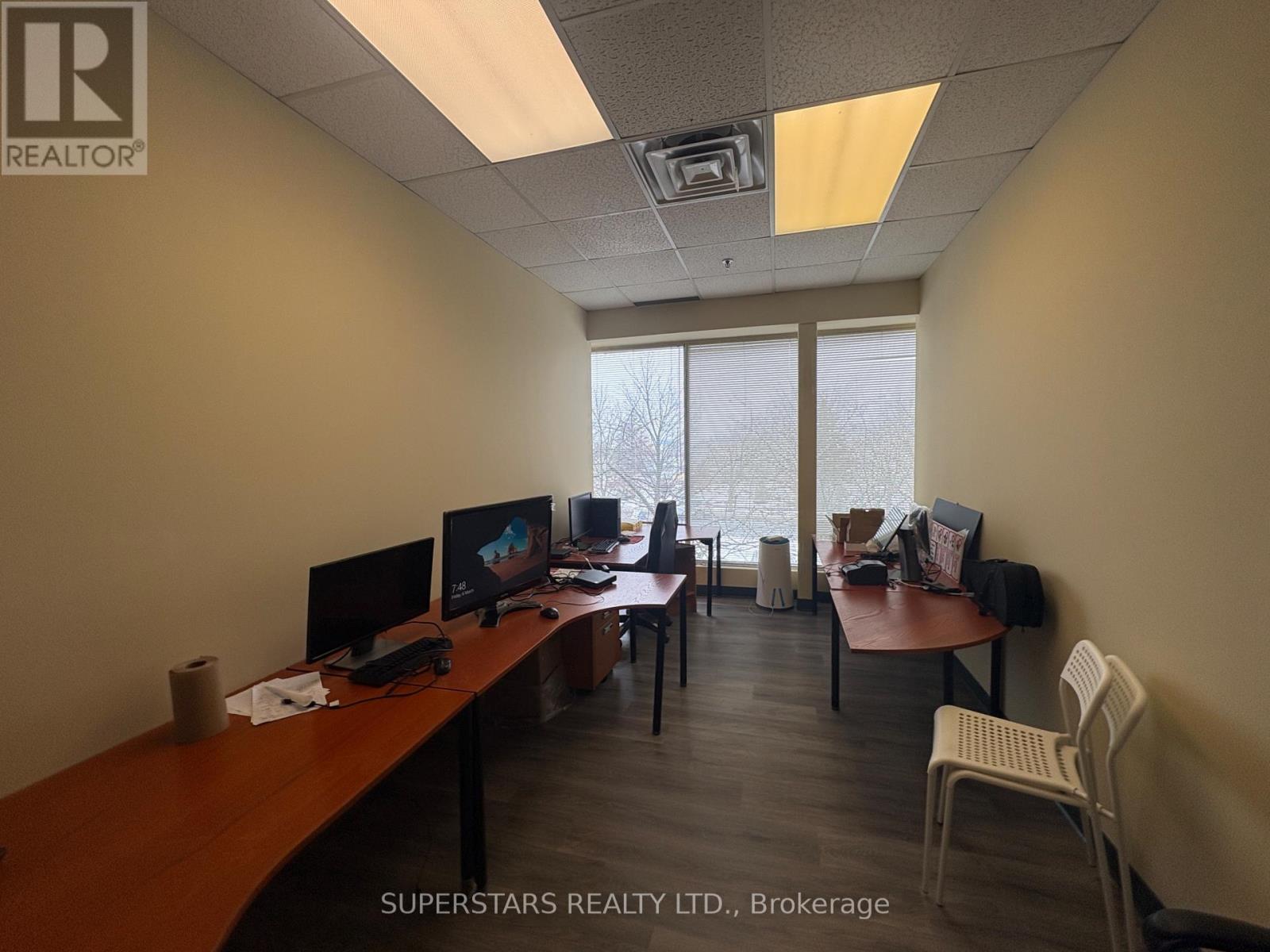 1 - 221 Whitehall Drive, Markham, Ontario  L3R 9T1 - Photo 3 - N12886558