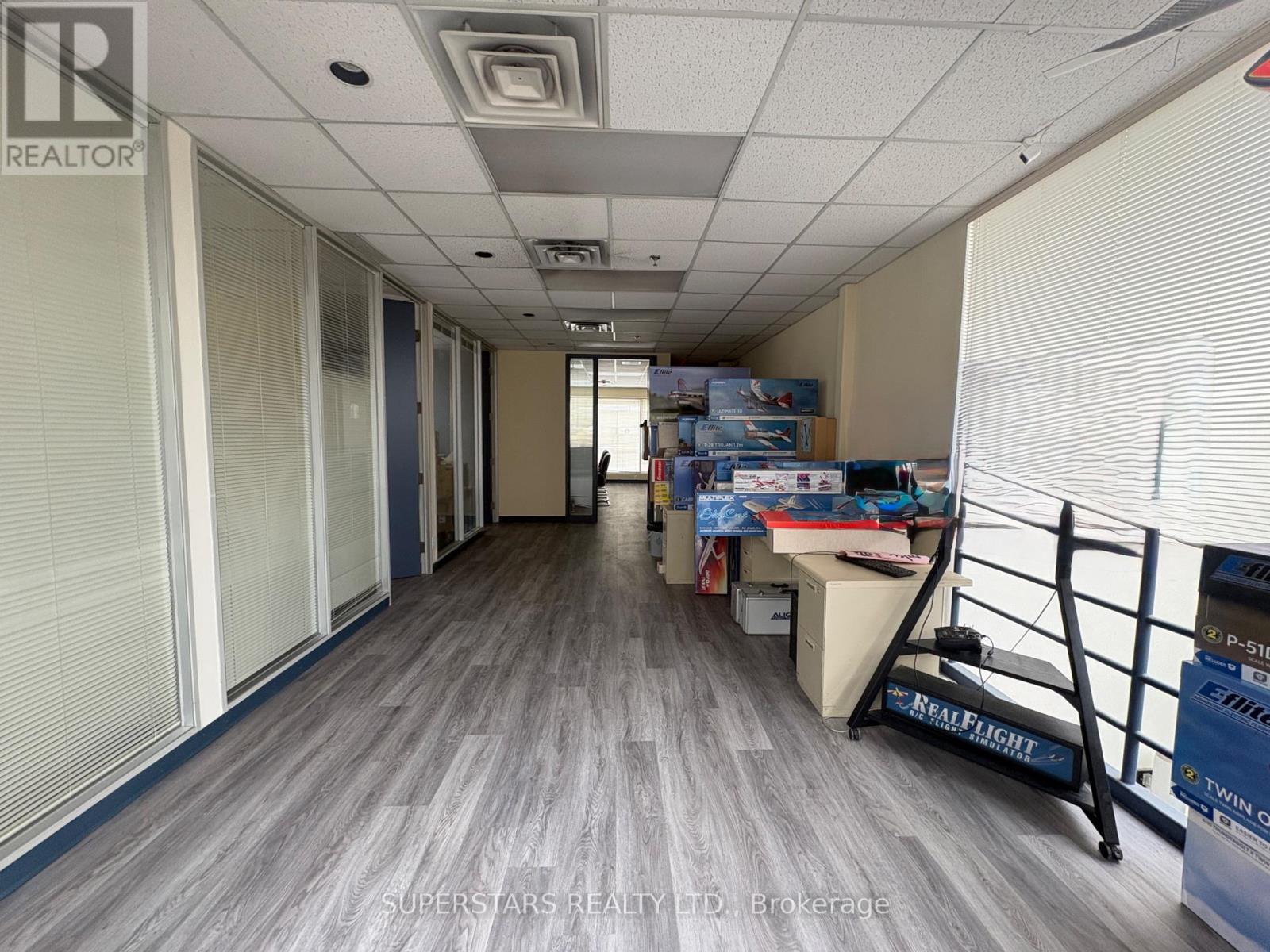 1 - 221 Whitehall Drive, Markham, Ontario  L3R 9T1 - Photo 8 - N12886558