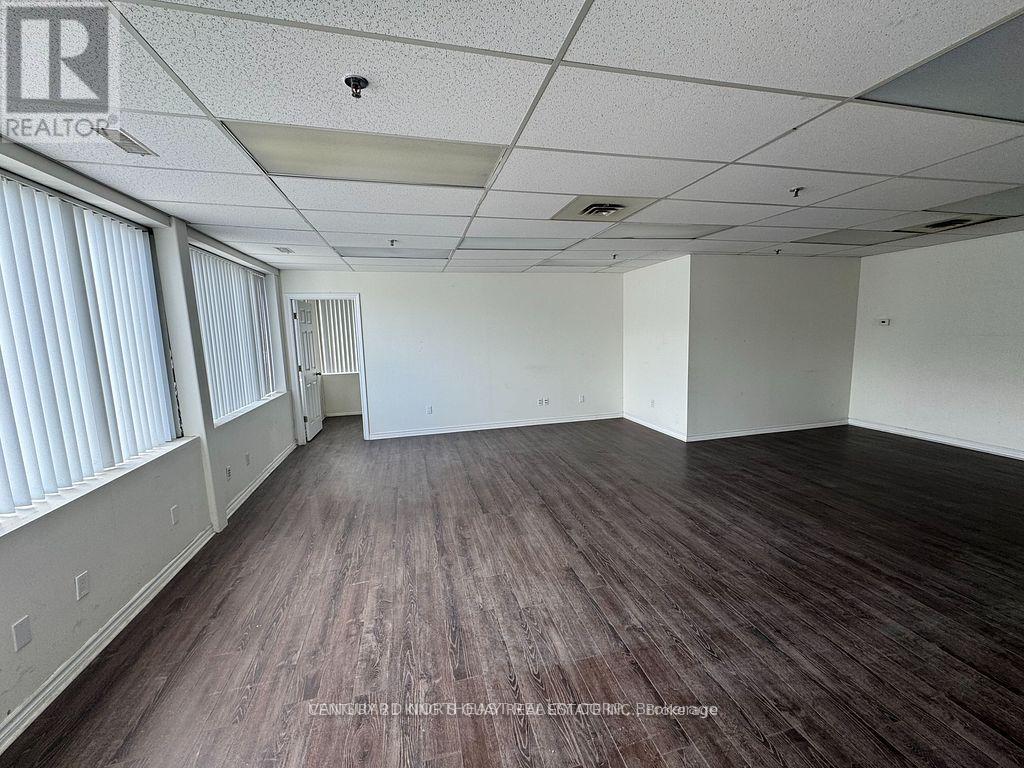 11 - 15 West Pearce Street, Richmond Hill (Beaver Creek Business Park), Ontario  L4B 1E3 - Photo 3 - N12886598