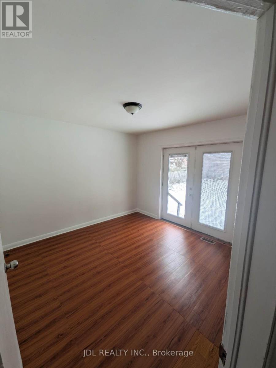 345 Centre Street E, Richmond Hill (Crosby), Ontario  L4C 1B3 - Photo 7 - N12886604