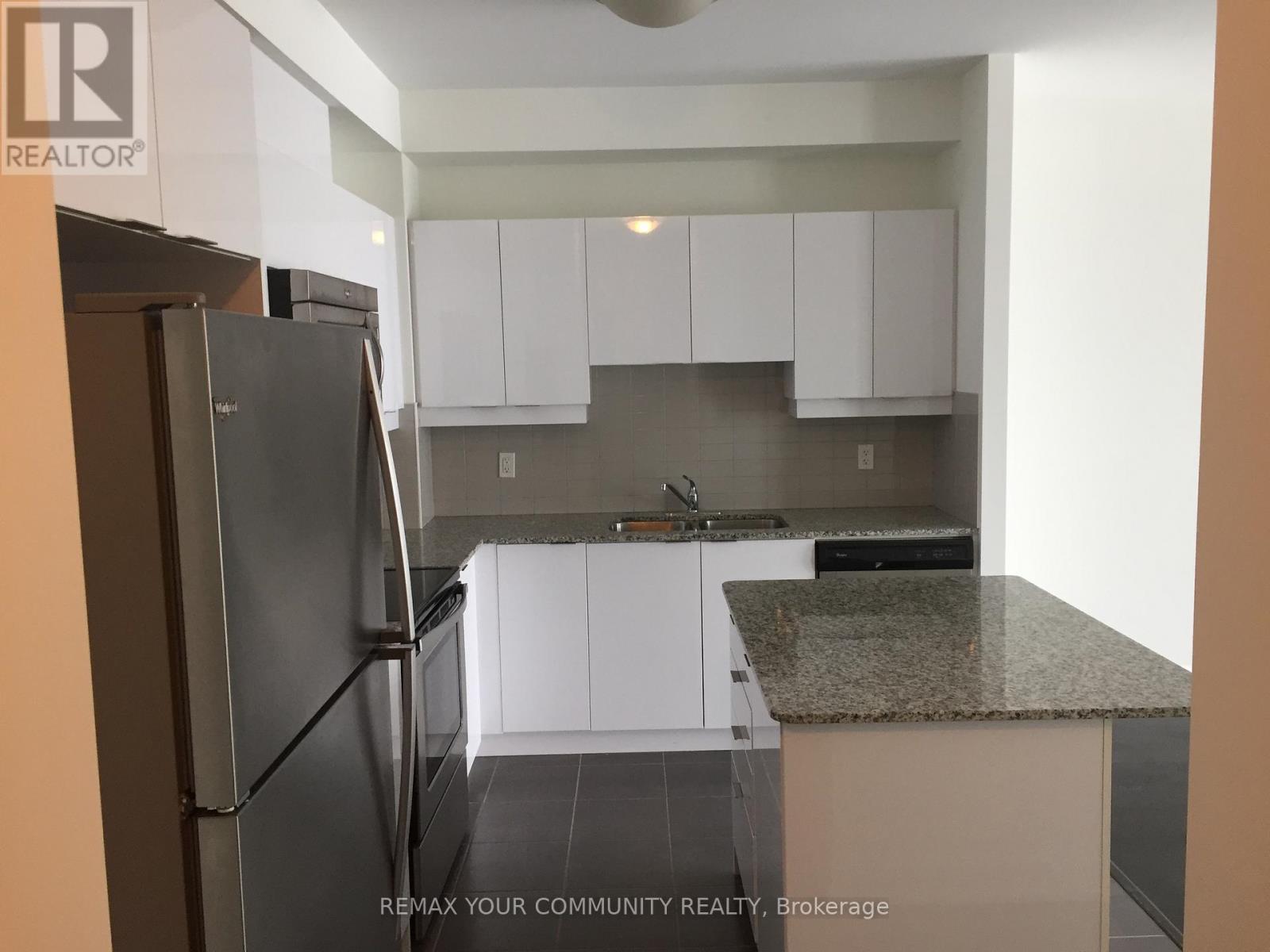 2501 - 2910 Highway 7 Road, Vaughan (Concord), Ontario  L4K 0H8 - Photo 4 - N12886608