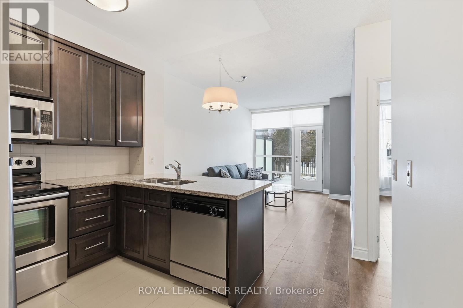 109 - 30 North Park Road, Vaughan (Beverley Glen), Ontario  L4J 0G6 - Photo 9 - N12886696