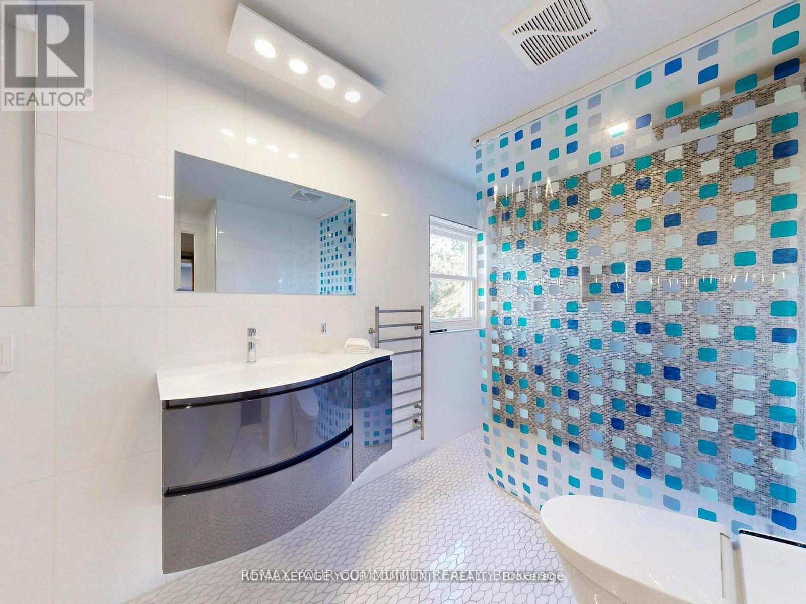 68 Regent Street, Richmond Hill (Mill Pond), Ontario  L4C 9C5 - Photo 32 - N12886782