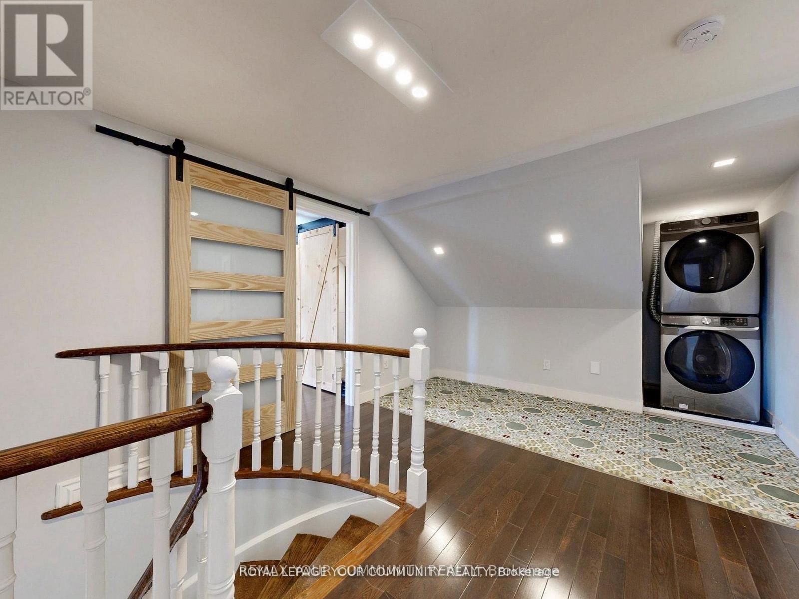 68 Regent Street, Richmond Hill (Mill Pond), Ontario  L4C 9C5 - Photo 36 - N12886782