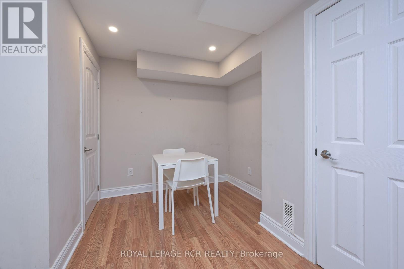 Lower - 62 Ferris Lane, New Tecumseth (Alliston), Ontario  L9R 0J3 - Photo 4 - N12886784