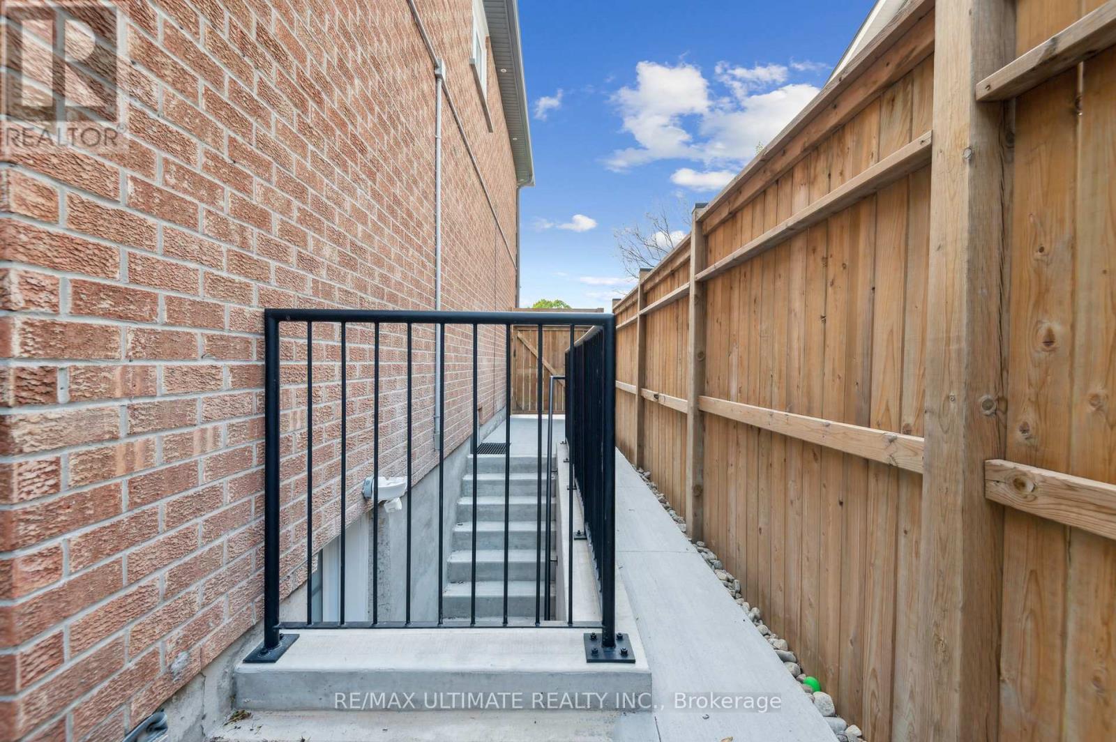 Basement - 437 Dorchester Street, Newmarket, Ontario  L3Y 7Z7 - Photo 16 - N12824128