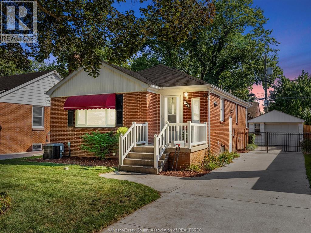 MLS# 26005455: 854 BELLEPERCHE PLACE, Windsor, Canada