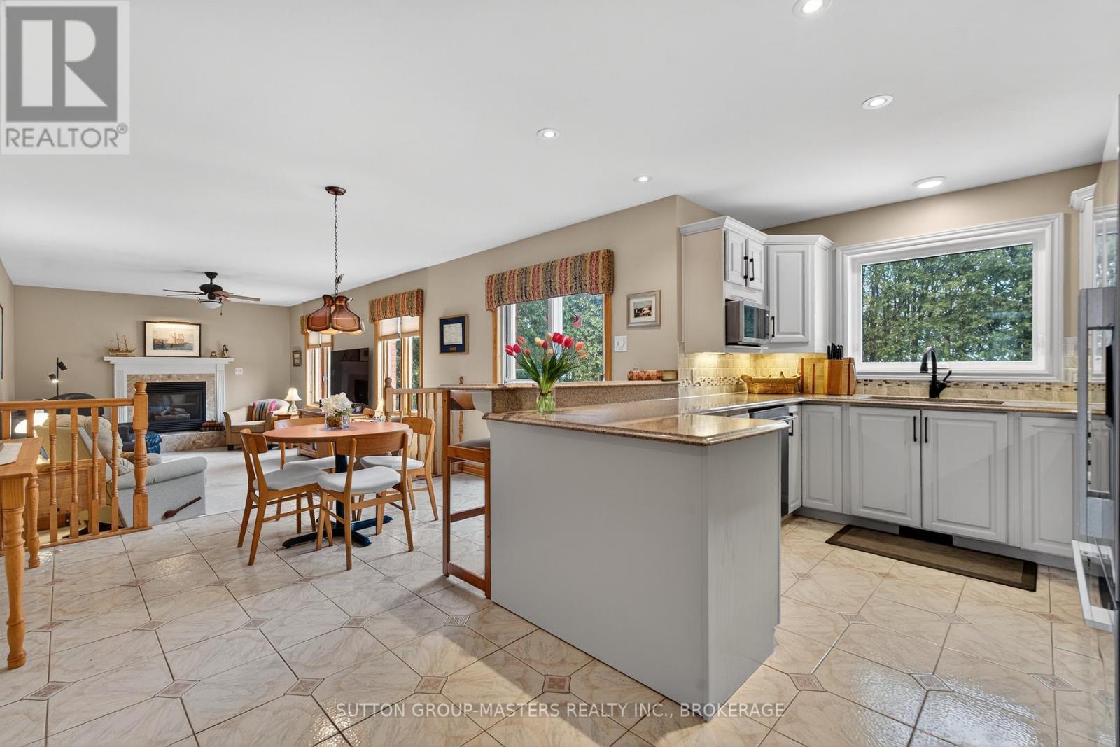 372 Shama Court, Kingston, Ontario  K7M 8K5 - Photo 6 - X12879416