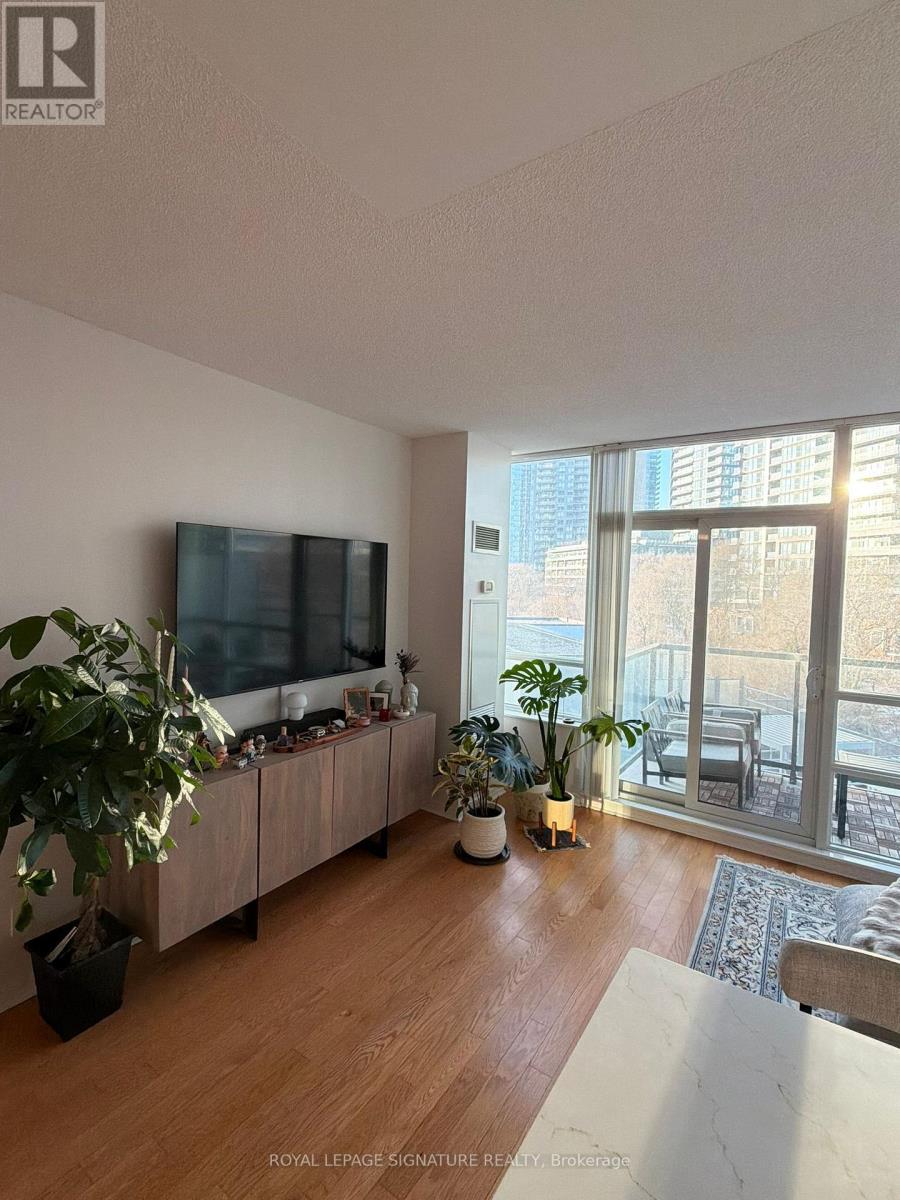 310 - 2230 Lakeshore Boulevard W, Toronto (Mimico), Ontario  M8V 0B2 - Photo 10 - W12846332