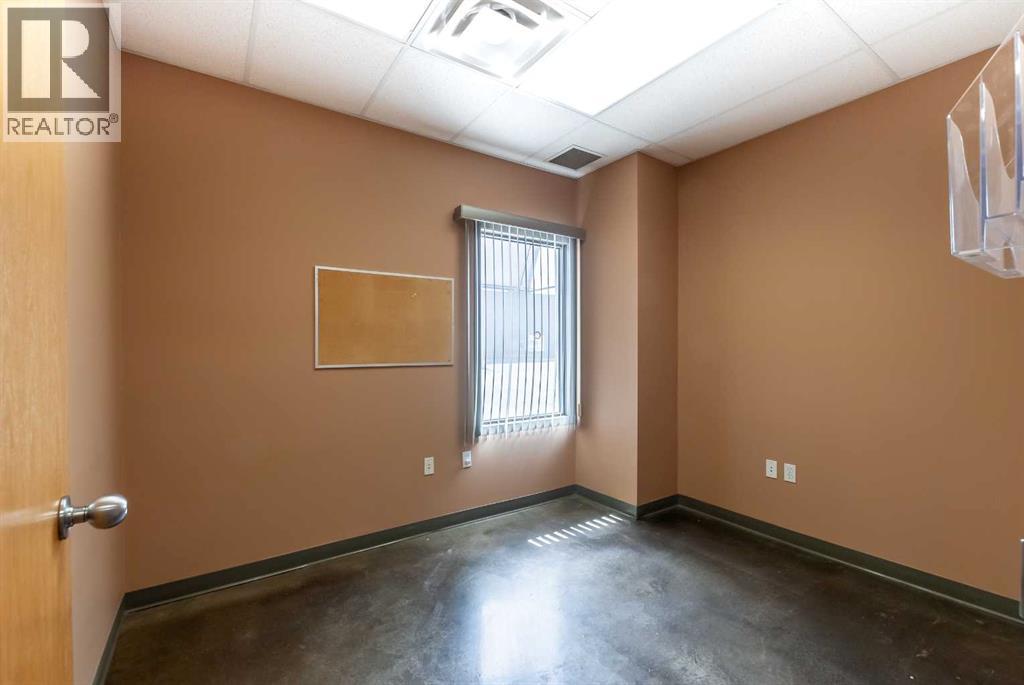 662 16 Street Sw, Medicine Hat, Alberta  T1A 4X1 - Photo 10 - A2127332