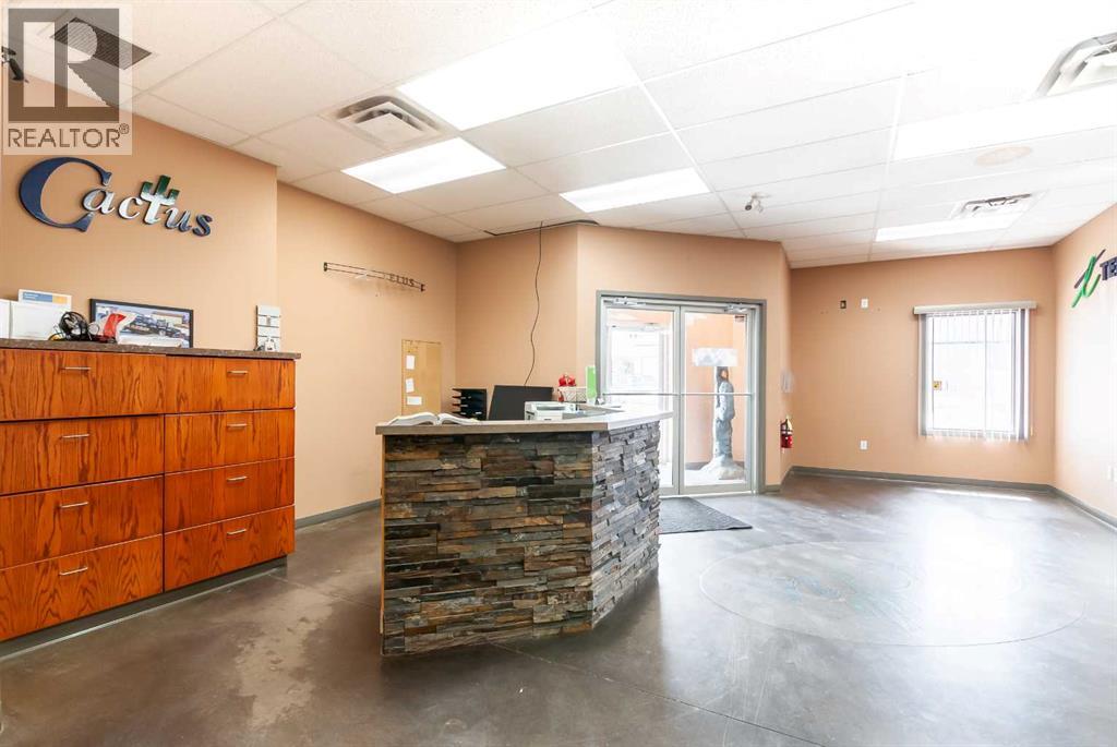 662 16 Street Sw, Medicine Hat, Alberta  T1A 4X1 - Photo 6 - A2127332