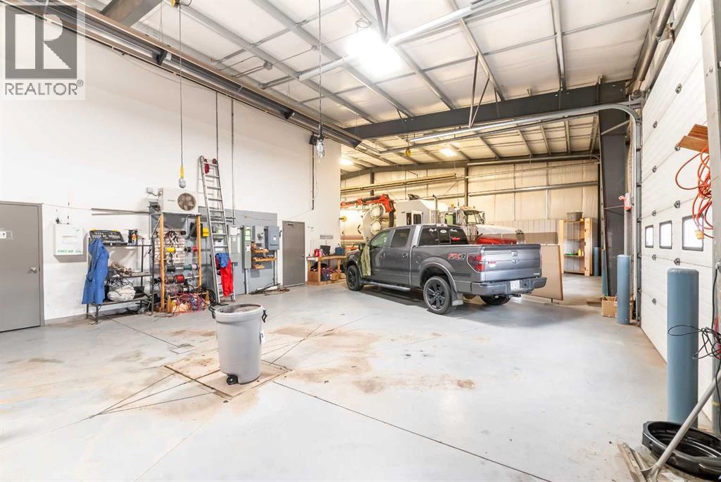 662 16 Street Sw, Medicine Hat, Alberta  T1A 4X1 - Photo 4 - A2127332