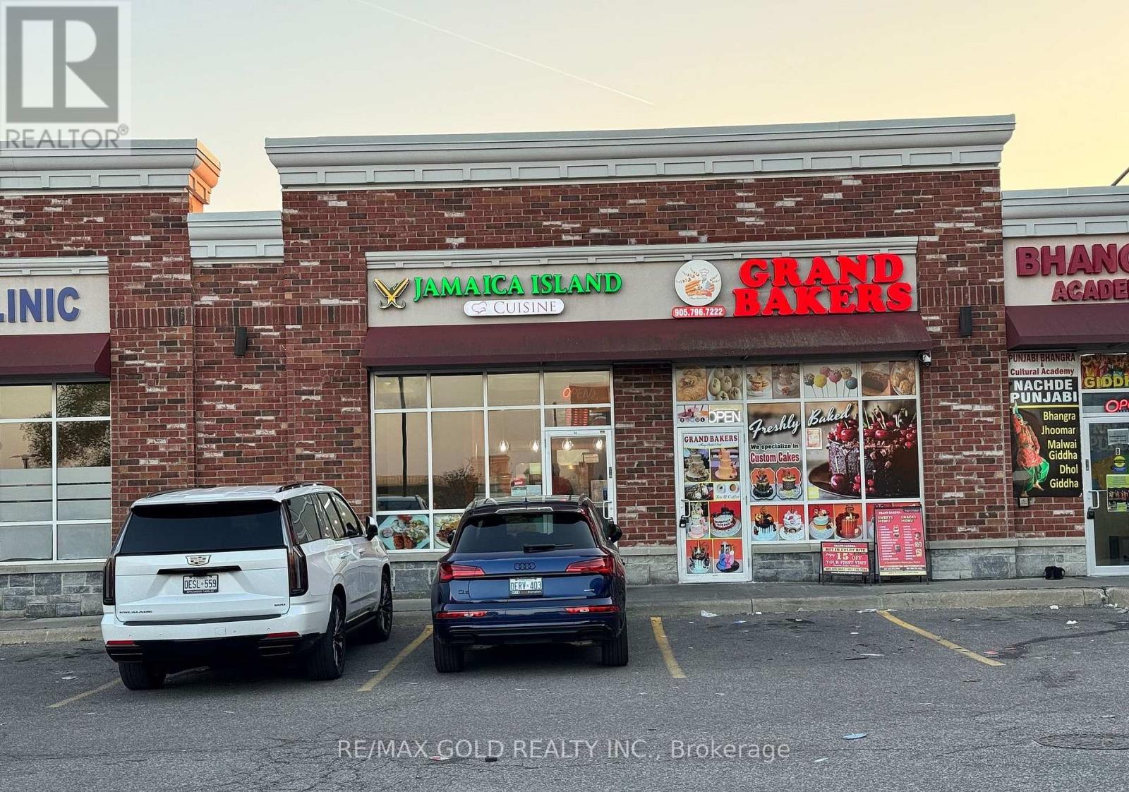 10 - 965 Bovaird Drive W, Brampton (Fletcher's Meadow), Ontario  L7A 1R4 - Photo 16 - W12886404