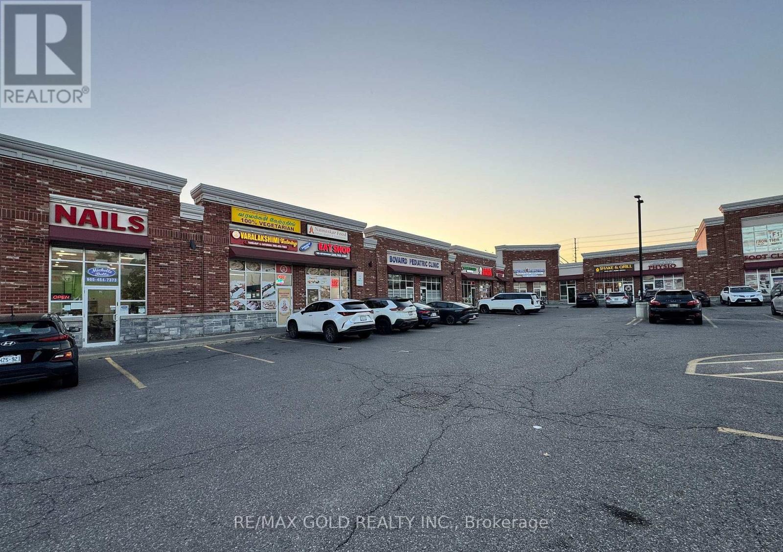 10 - 965 Bovaird Drive W, Brampton (Fletcher's Meadow), Ontario  L7A 1R4 - Photo 19 - W12886404