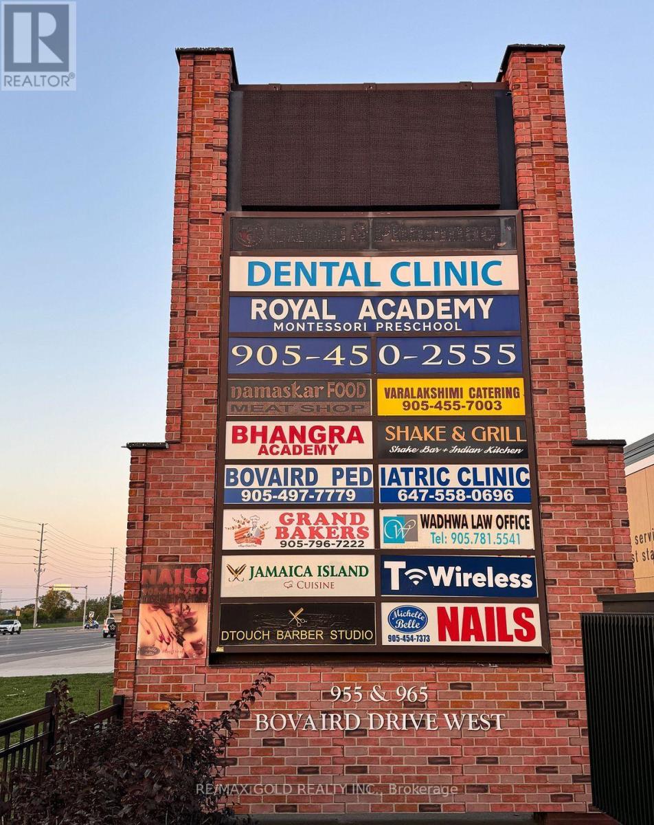 10 - 965 Bovaird Drive W, Brampton (Fletcher's Meadow), Ontario  L7A 1R4 - Photo 25 - W12886404