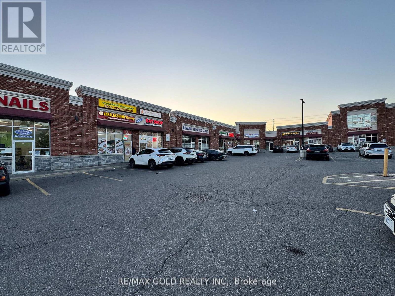 10 - 965 Bovaird Drive W, Brampton (Fletcher's Meadow), Ontario  L7A 1R4 - Photo 17 - W12886422