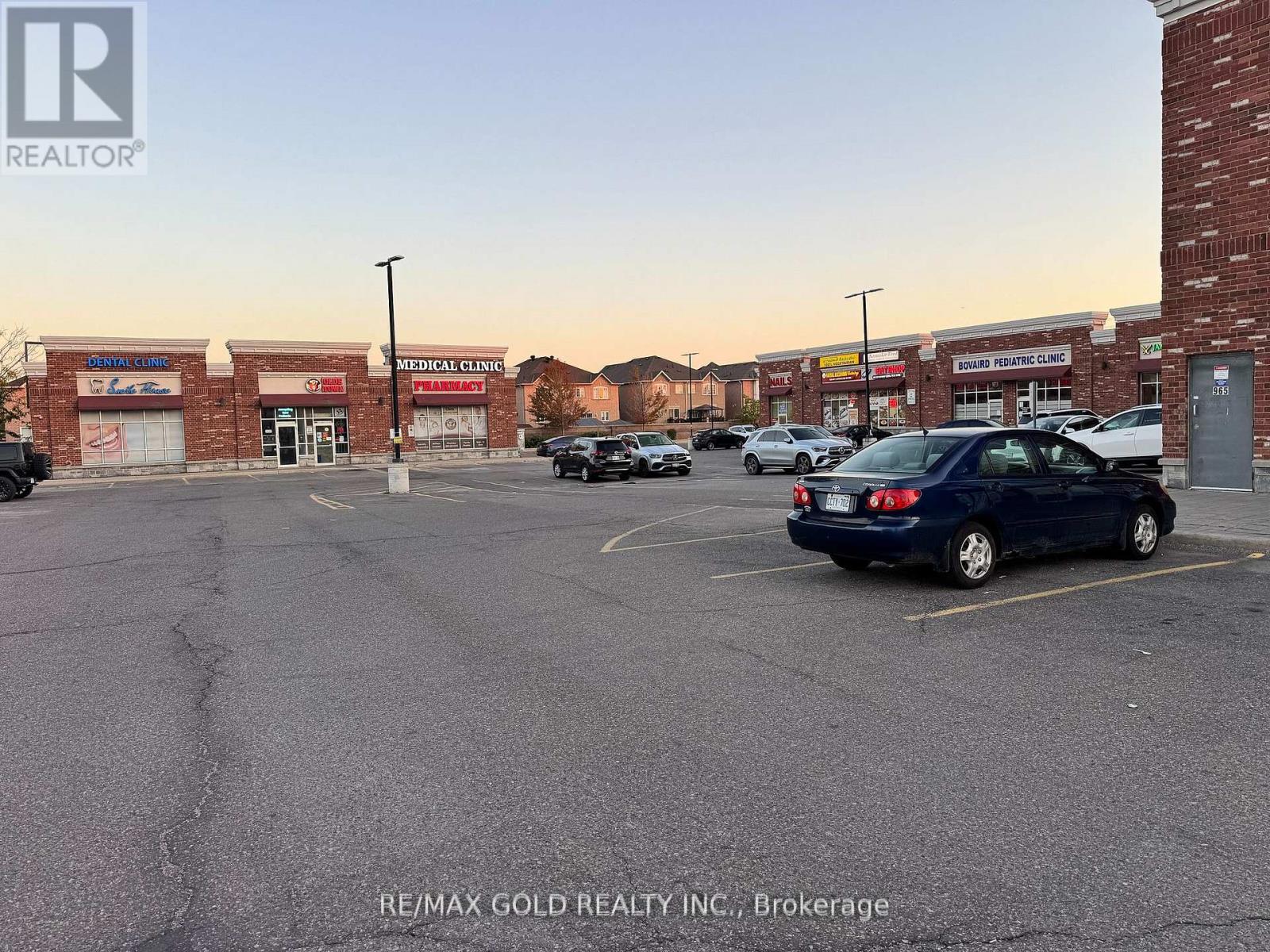 10 - 965 Bovaird Drive W, Brampton (Fletcher's Meadow), Ontario  L7A 1R4 - Photo 19 - W12886422