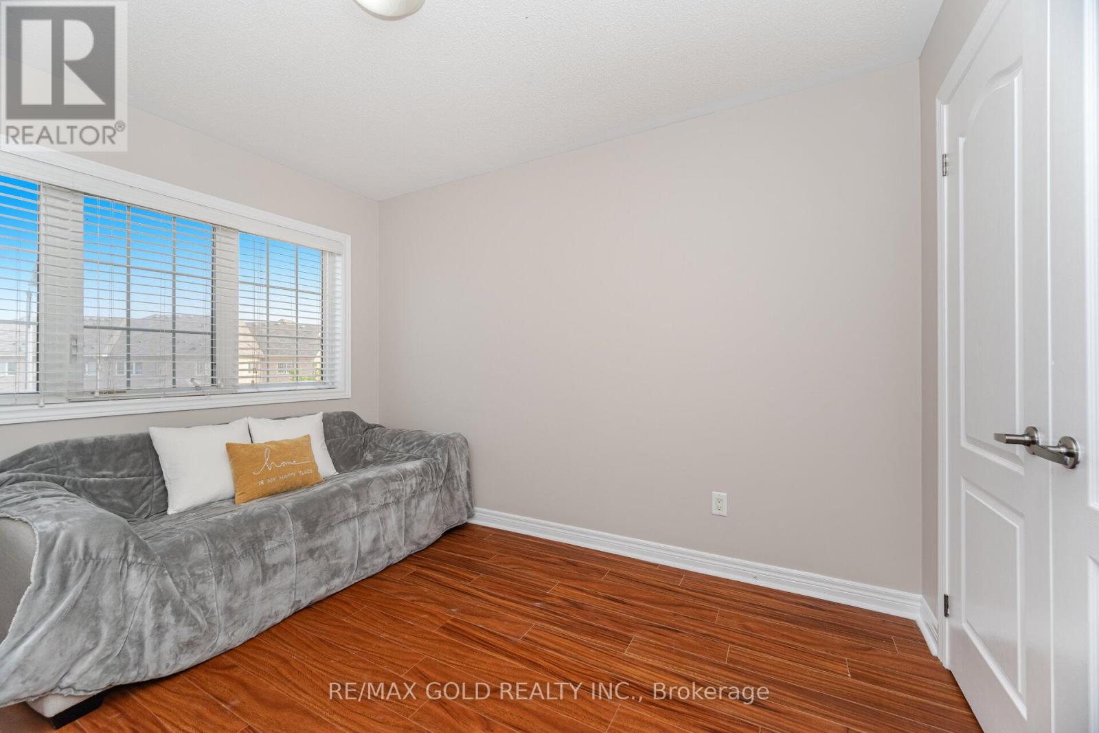 11 Seedland Crescent N, Brampton (Sandringham-Wellington), Ontario  L6R 0Z6 - Photo 11 - W12886430