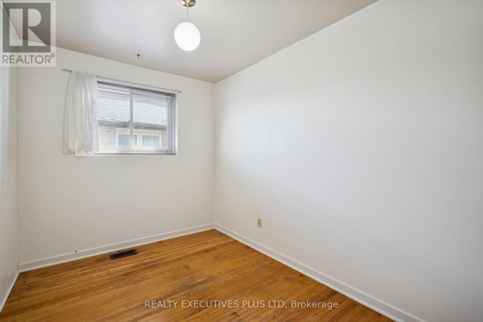 43 Marlebon Road, Toronto (West Humber-Clairville), Ontario  M9V 3V8 - Photo 15 - W12886460