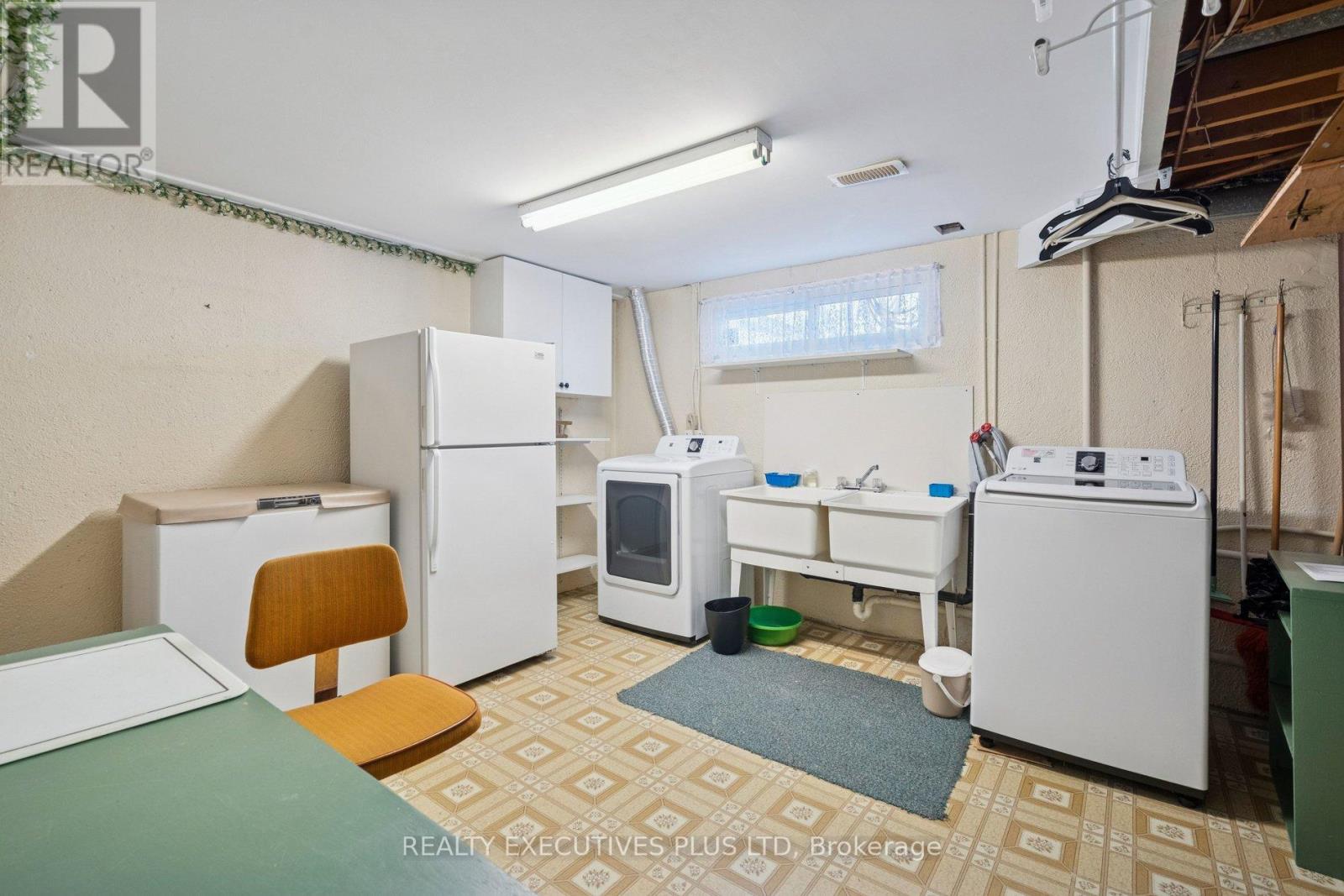 43 Marlebon Road, Toronto (West Humber-Clairville), Ontario  M9V 3V8 - Photo 24 - W12886460