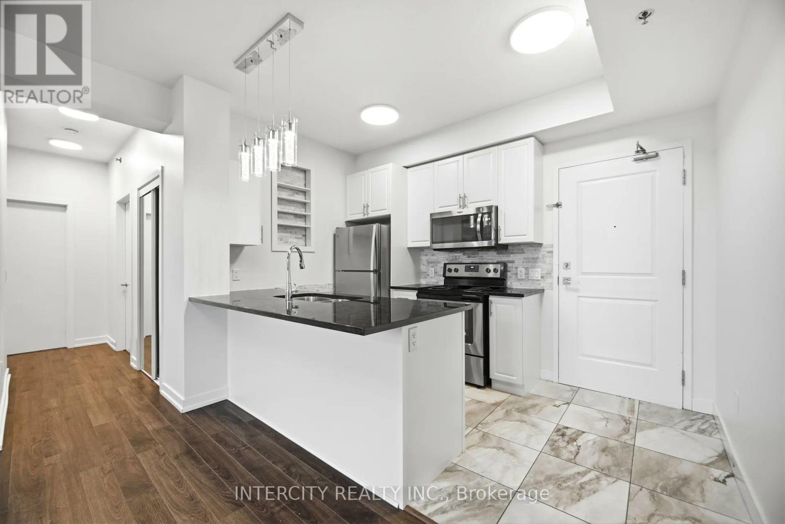 308 - 2486 Old Bronte Road, Oakville (Wm Westmount), Ontario  L6M 9Y5 - Photo 8 - W12886516