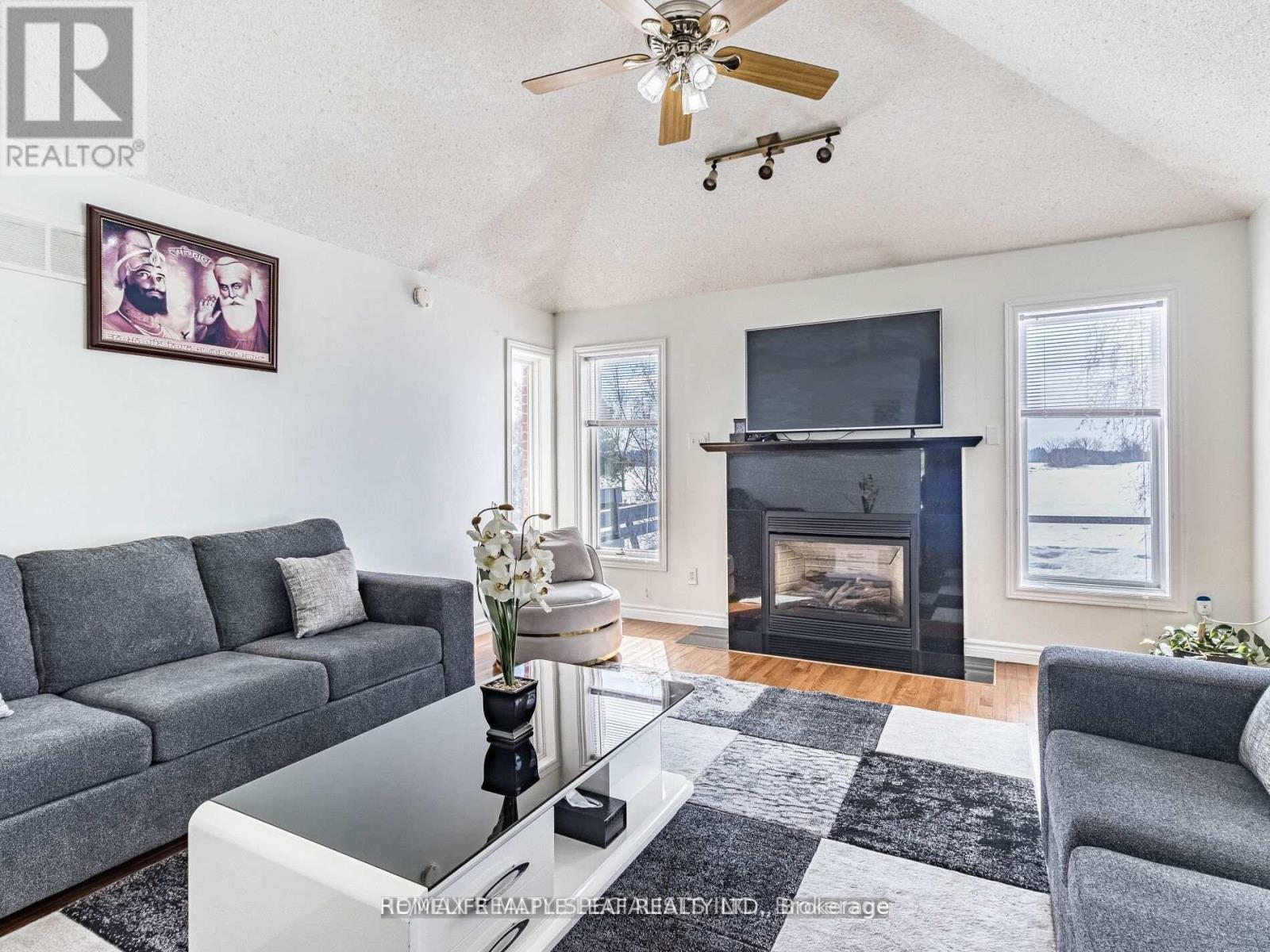 13608 Torbram Road W, Caledon, Ontario  L7C 2S9 - Photo 14 - W12886770