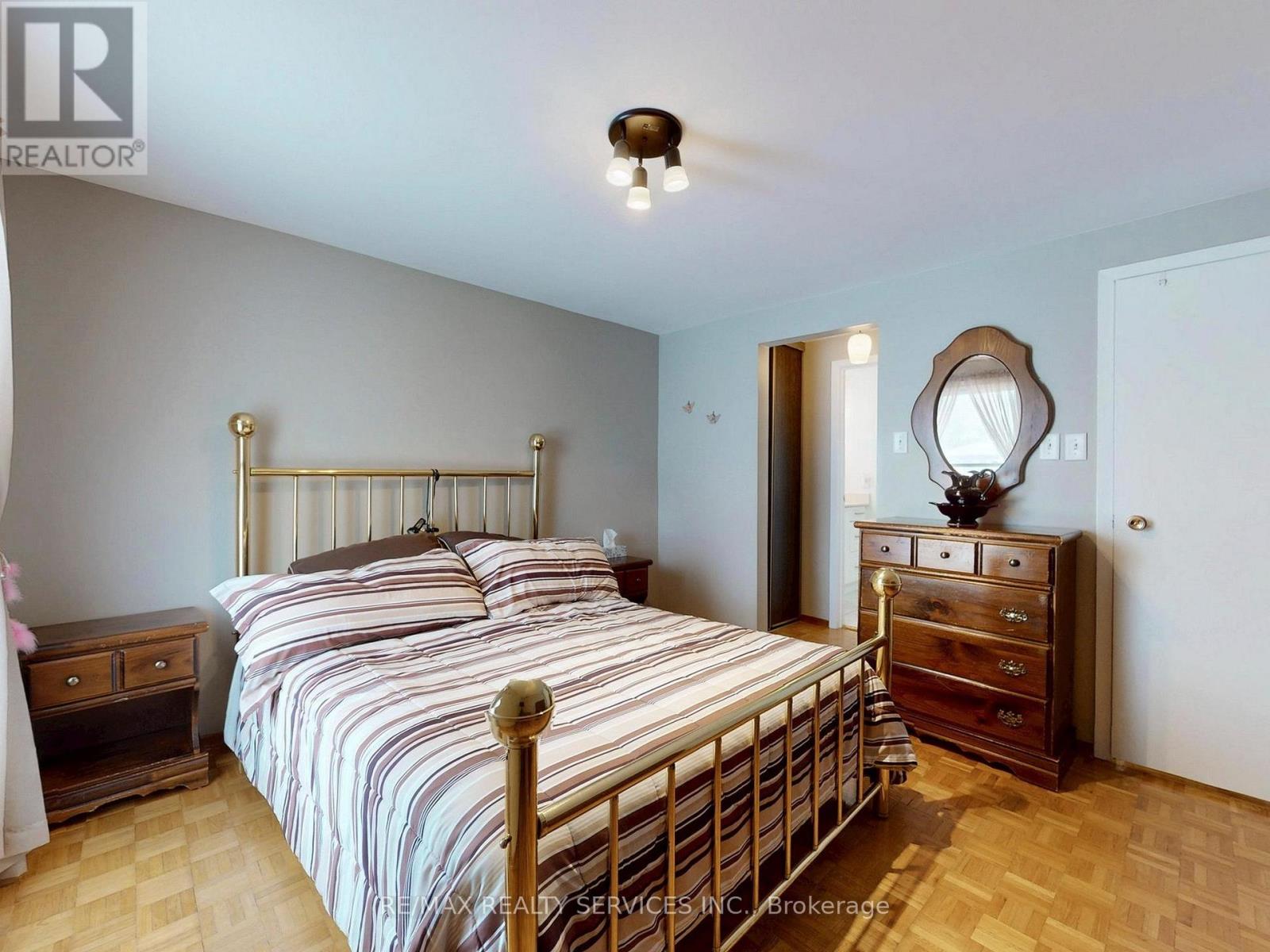 16 Grassington Crescent, Brampton (Northgate), Ontario  L6S 1Z6 - Photo 26 - W12886772